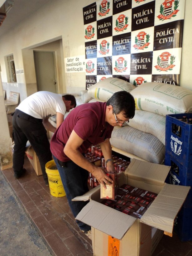 Polícia Civil de Itai apreende carga desviado home é preso por receptação