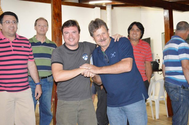 1 – Dr. Fabiano transmite o cargo ao novo presidente, Orlando Gambini