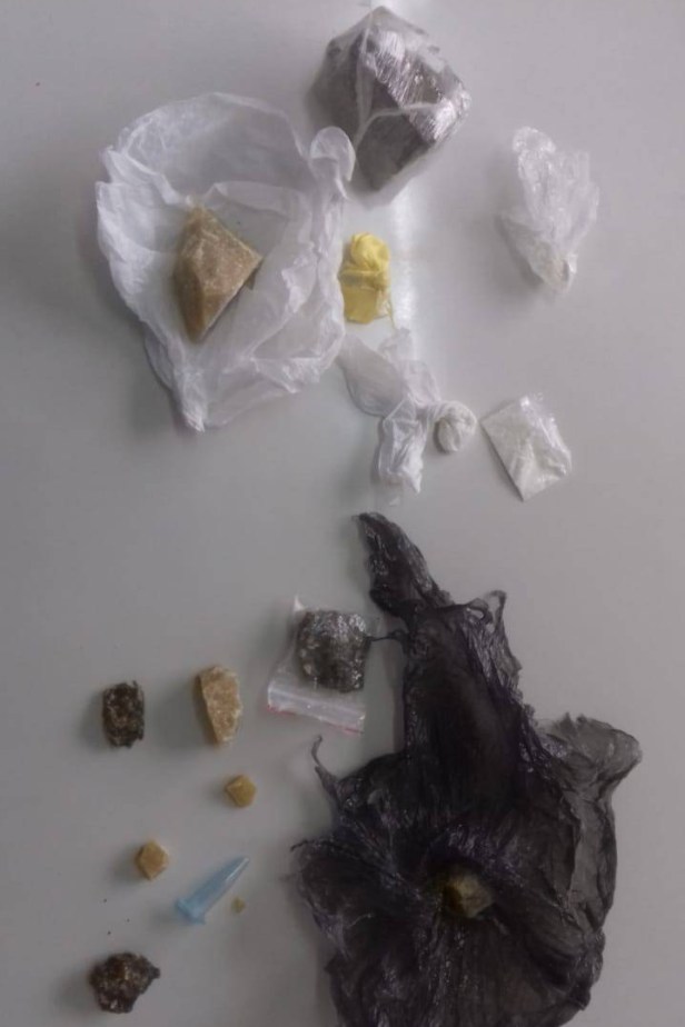Droga apreendida com familia em Fartura